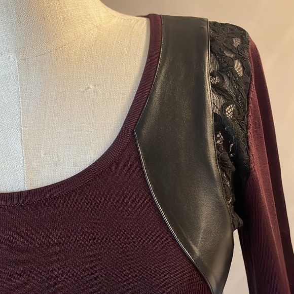 Victoria Secret midweight bodycon mini dress / faux leather / lace accents Med - Picture 4 of 13